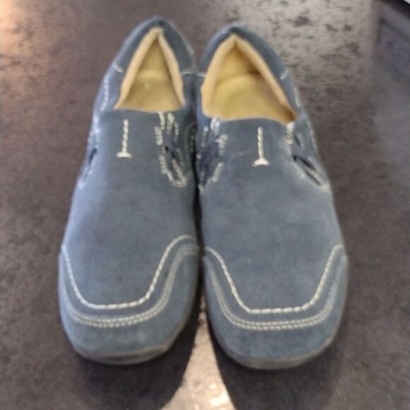 Naturalizer shoes  - Picture 2 of 5